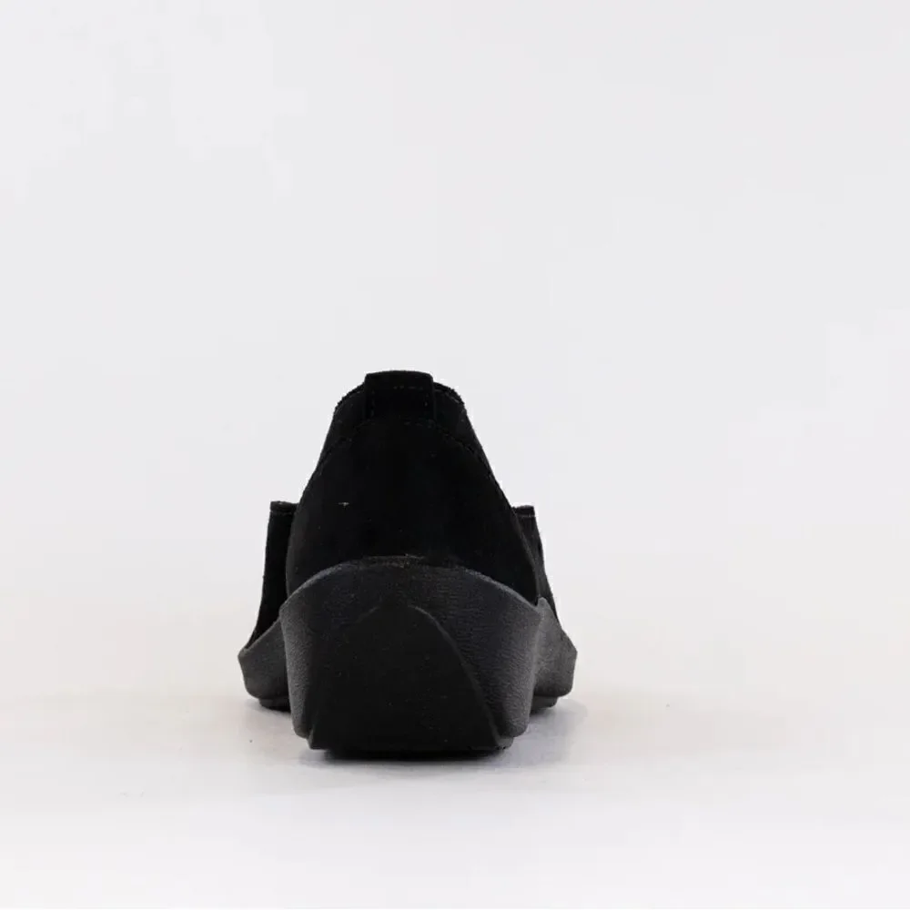ARCOPEDICO Women’s Cezanne H07/4366 in Black in the Size 40/9 US Size